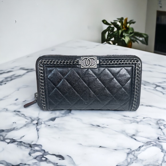 Chanel calf leather distressed chain around long zip wallet - Picture 2 of 11